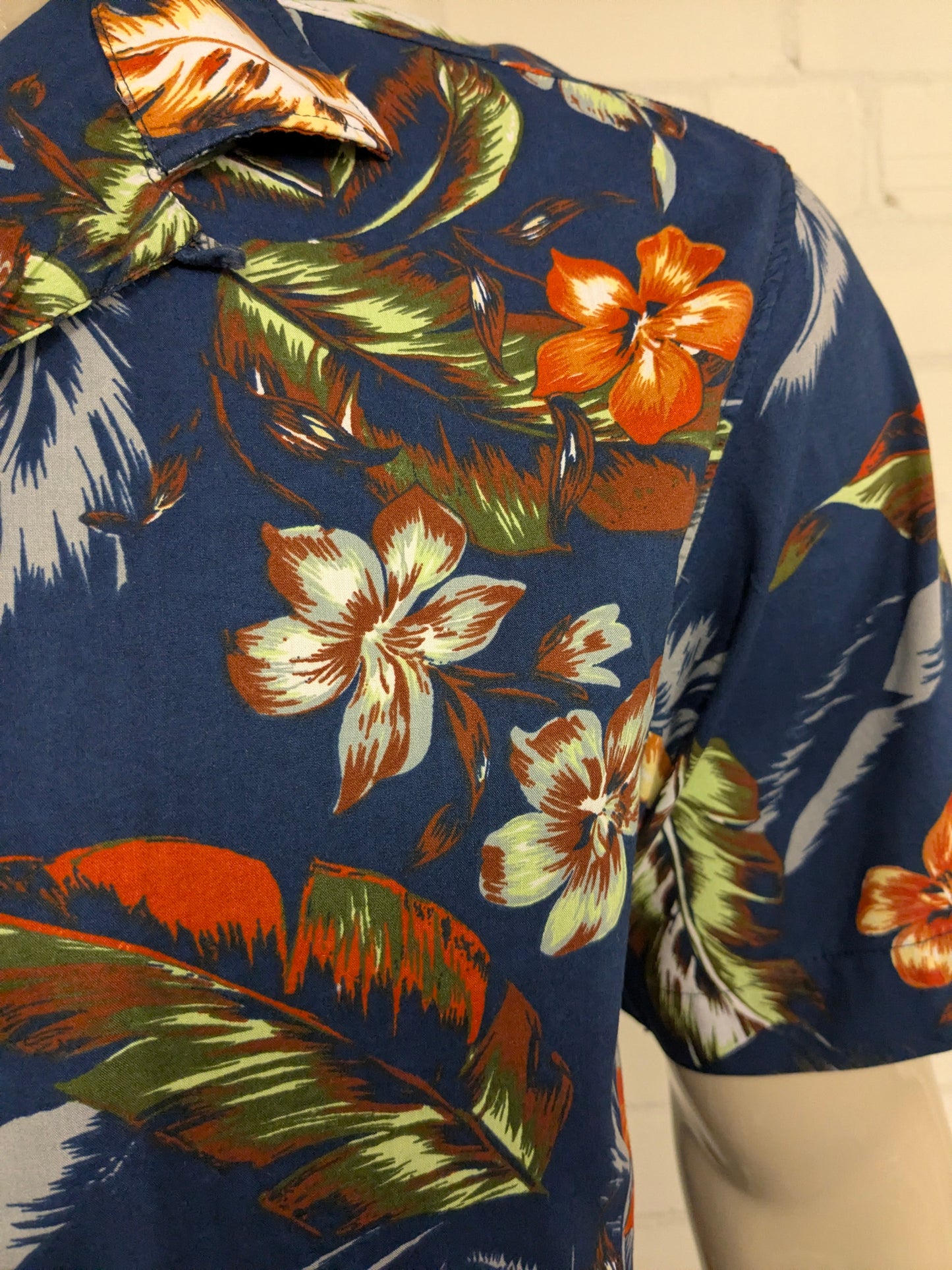 Superdry Hawaii overhemd korte mouw. gekleurde print. Maat L.