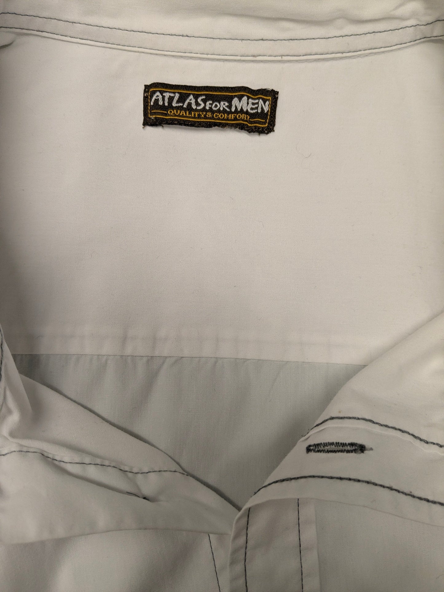 Atlas for Men overhemd korte mouw. Wit met Grijze stiksels. Maat 3XL / XXXL.