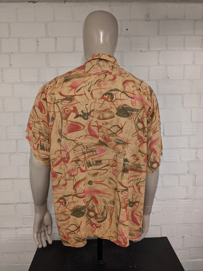 Vintage 80-90er Lässiges Country-Hemd mit kurzen Ärmeln. Orange-grün-roter Druck. Größe 3XL / XXXL.