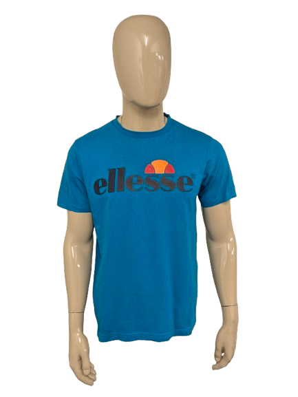 Ellesse shirt. Blauw met opdruk. Maat L.
