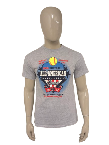 USA 2022 Softball shirt. Grijs met opdruk. Maat M.