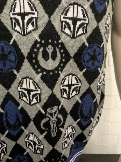 Disney Star Wars "Mandalorian" spencer met V-Hals. Grijs Blauw Zwart. Maat L.