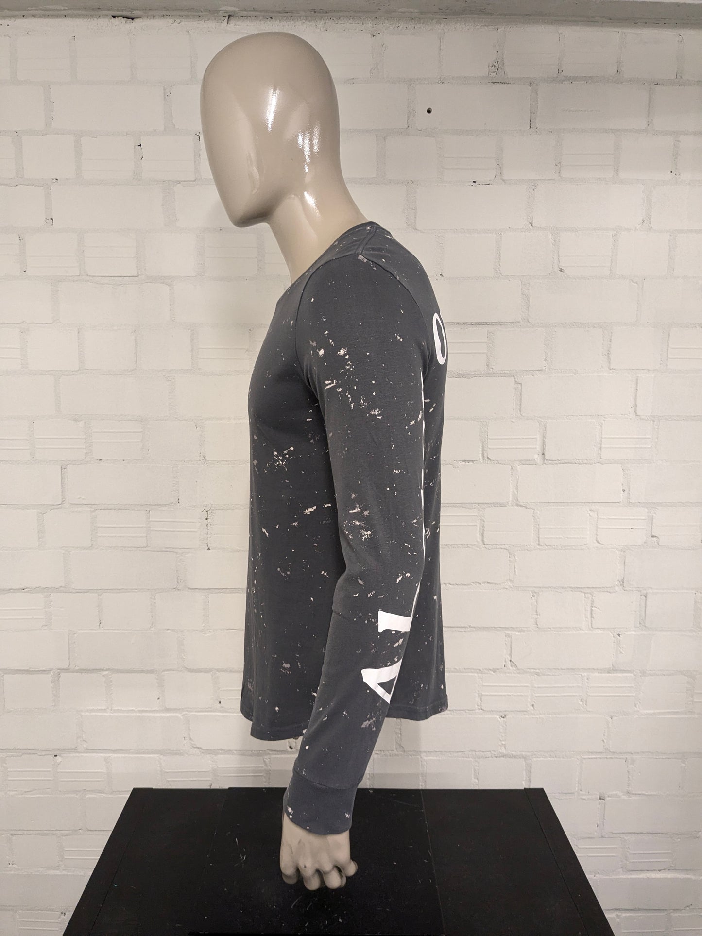 Abercrombie & Fitch longsleeve. Grijs Wit motief. Maat S.