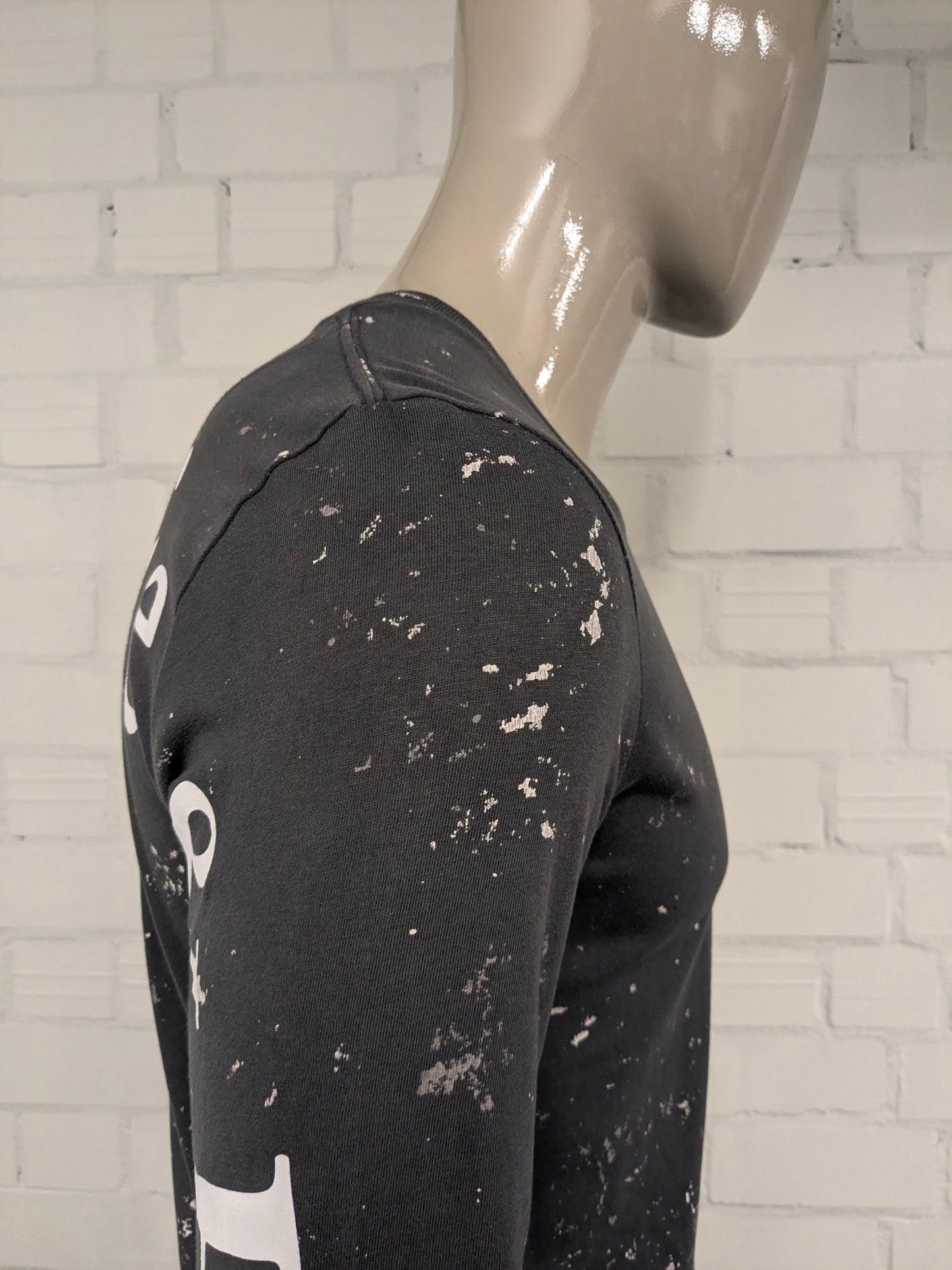 Abercrombie & Fitch longsleeve. Grijs Wit motief. Maat S.