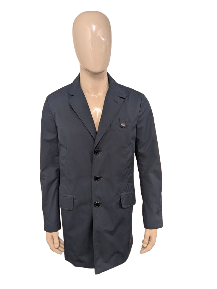 Fay Veste mi-longue. De couleur bleu foncé. Taille XL.