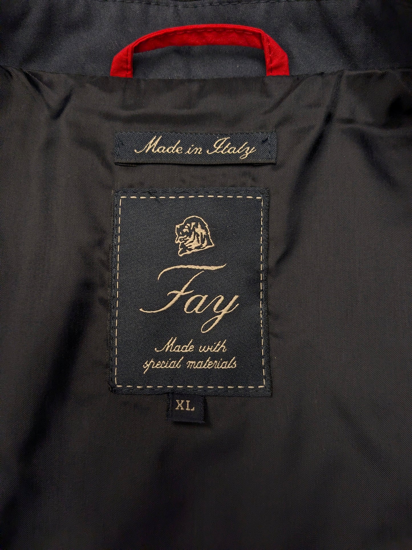 Fay Halflange tussen jas. Donker Blauw gekleurd. Maat XL.