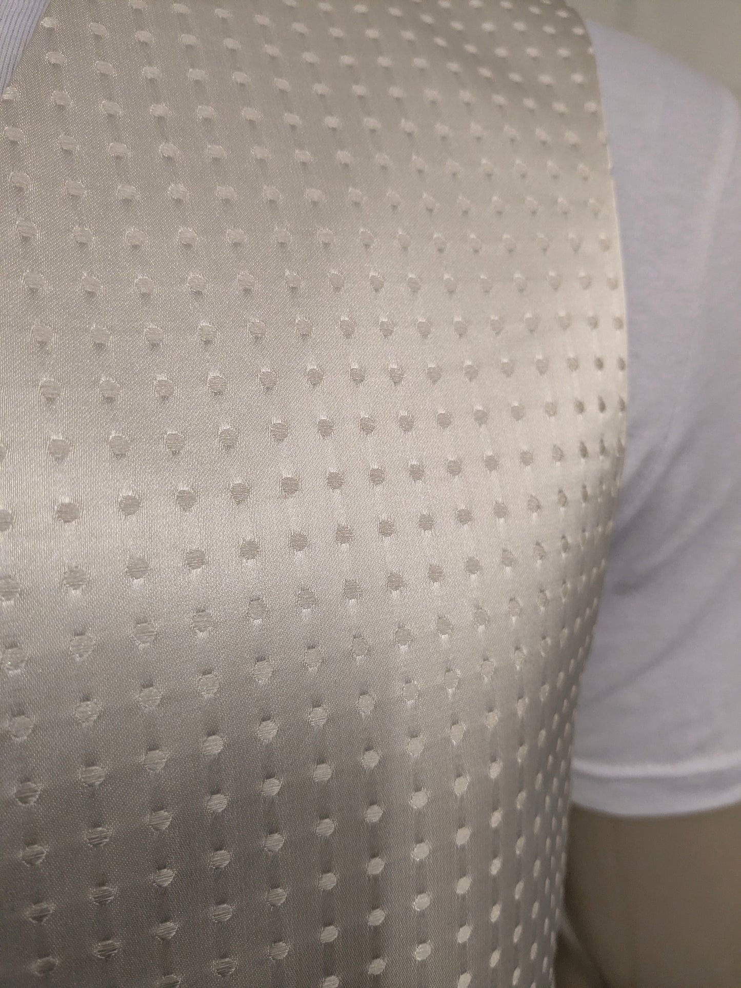 Lloyd Attree & Smith gilet. Beige glanzende stippen. Maat L.