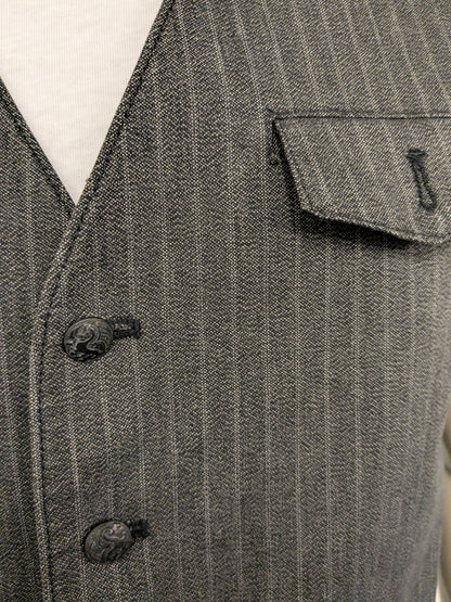 It's gilet. Licht / Donker Grijs gestreept. Maat M.