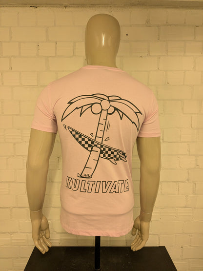Kultivate shirt. Roze met opdruk. Maat XS.