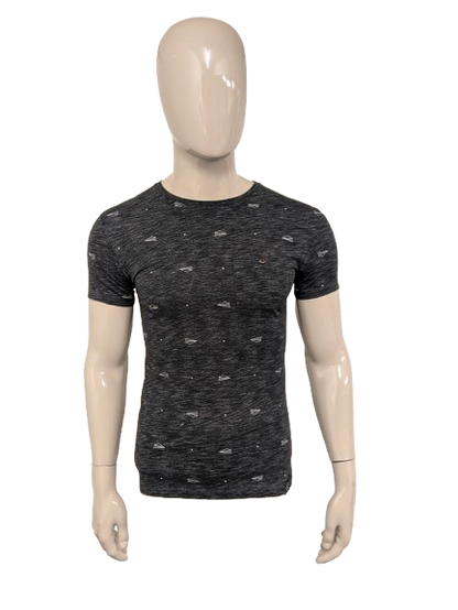 Kultivate shirt. Zwart Grijs gemêleerd met print. Maat XS.