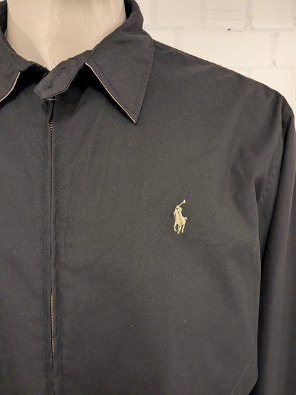 Leicht gefütterte Vintage-Jacke von Polo Ralph Lauren. Schwarz gefärbt. Größe (XL) 3XL / XXXL.