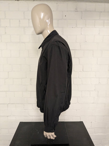 Leicht gefütterte Vintage-Jacke von Polo Ralph Lauren. Schwarz gefärbt. Größe (XL) 3XL / XXXL.