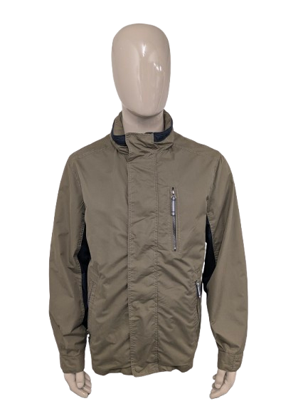 Chaqueta de verano King's Court con capucha oculta. Color verde azul. Talla L.