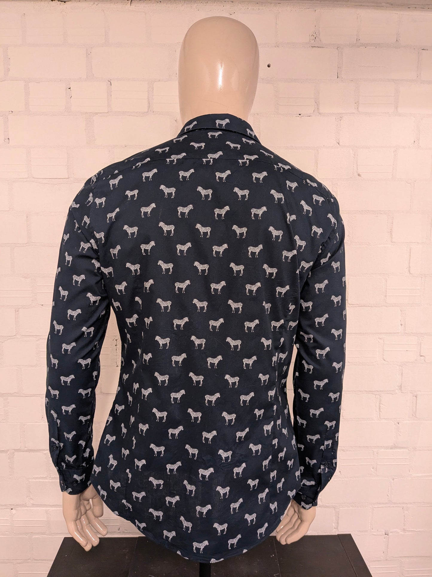 H&M overhemd. Blauw Witte zebra print. Maat L. slim fit.