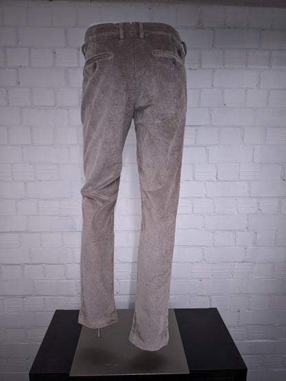 Jacob Cohen ribbroek. Beige gekleurd. Maar W36 - L34. type "Bobby".