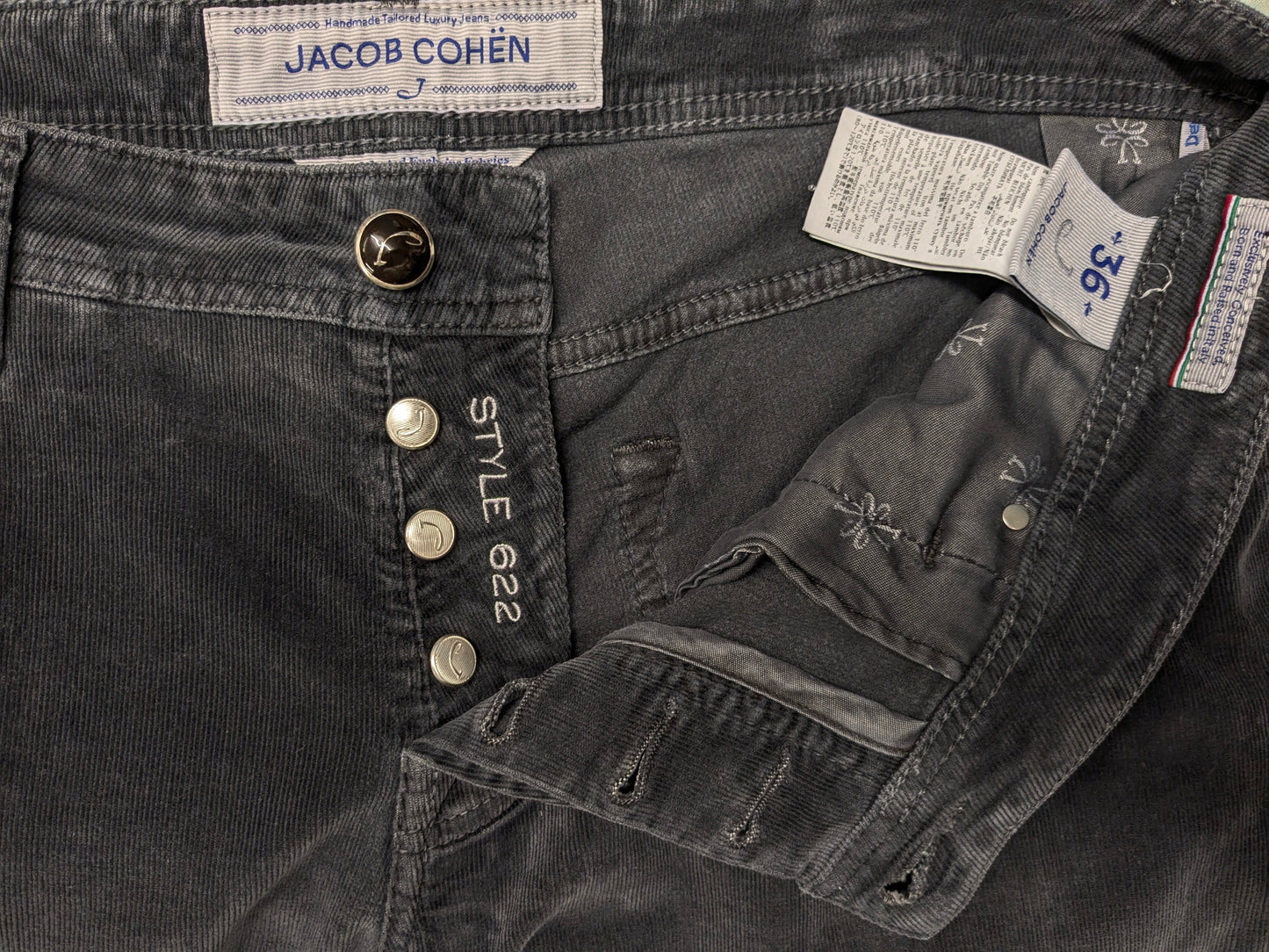 Pantalón de canalé Jacob Cohen. costilla fina. Color gris oscuro. Tamaño W36 - L34. escriba "estilo 622".