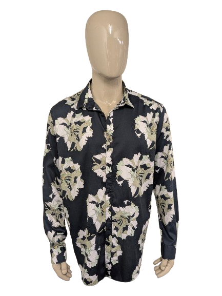 Camicia stirata. Stampa floreale blu verde bianco. Taglia 2XL/XXL. vestibilità regolare.