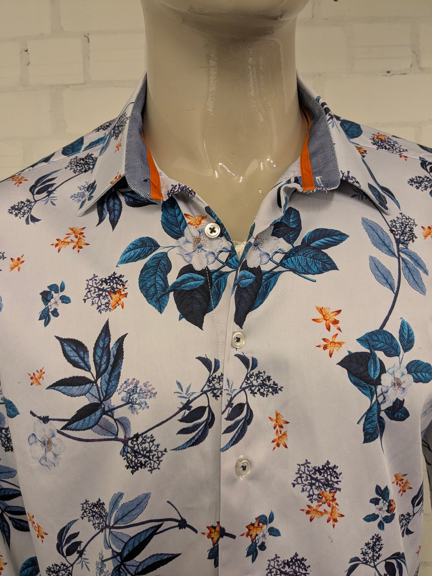 WAM Classic overhemd. Blauw Oranje Witte Bloemen print. Maat XL. tailored fit.