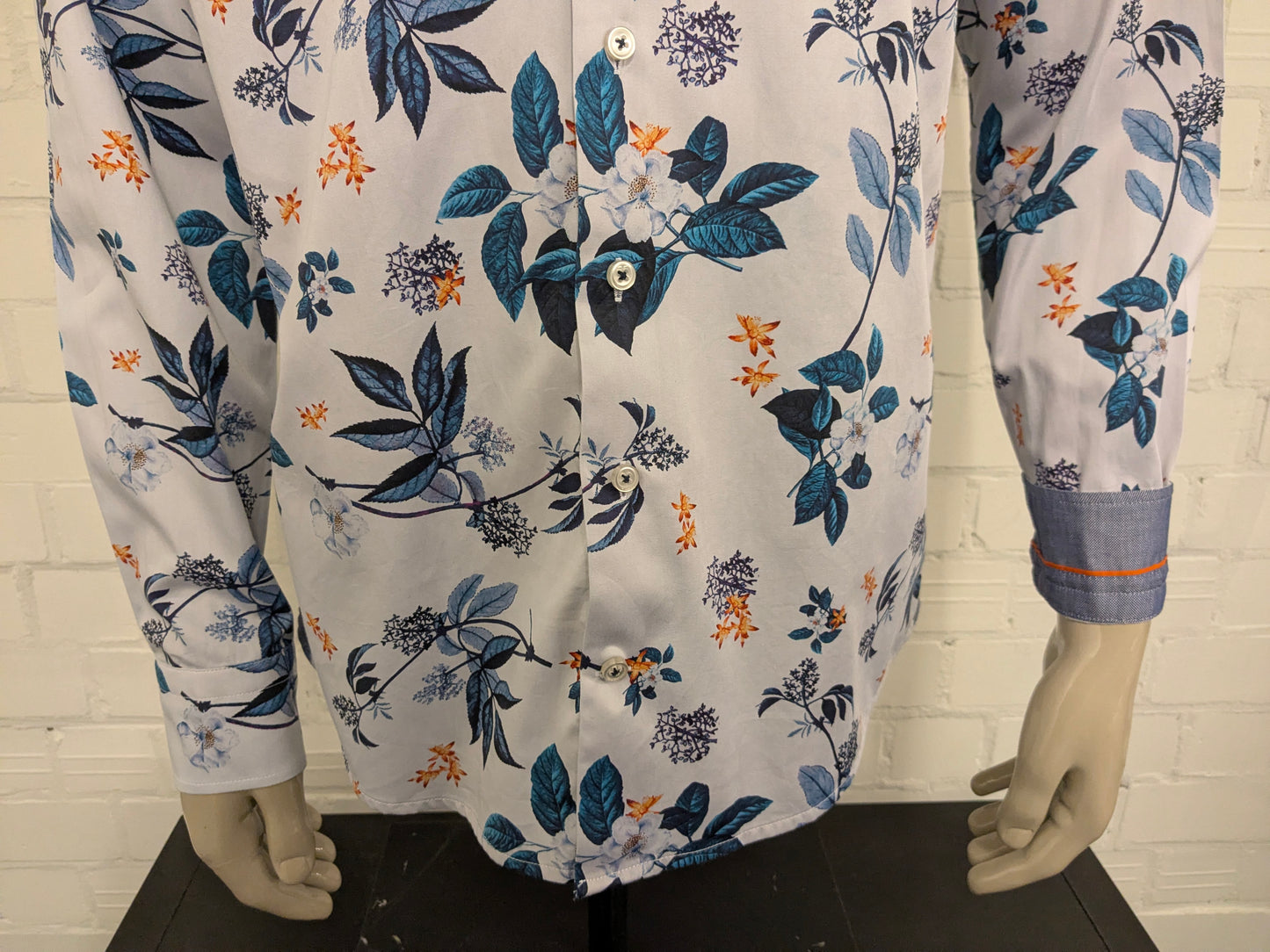 WAM Classic overhemd. Blauw Oranje Witte Bloemen print. Maat XL. tailored fit.