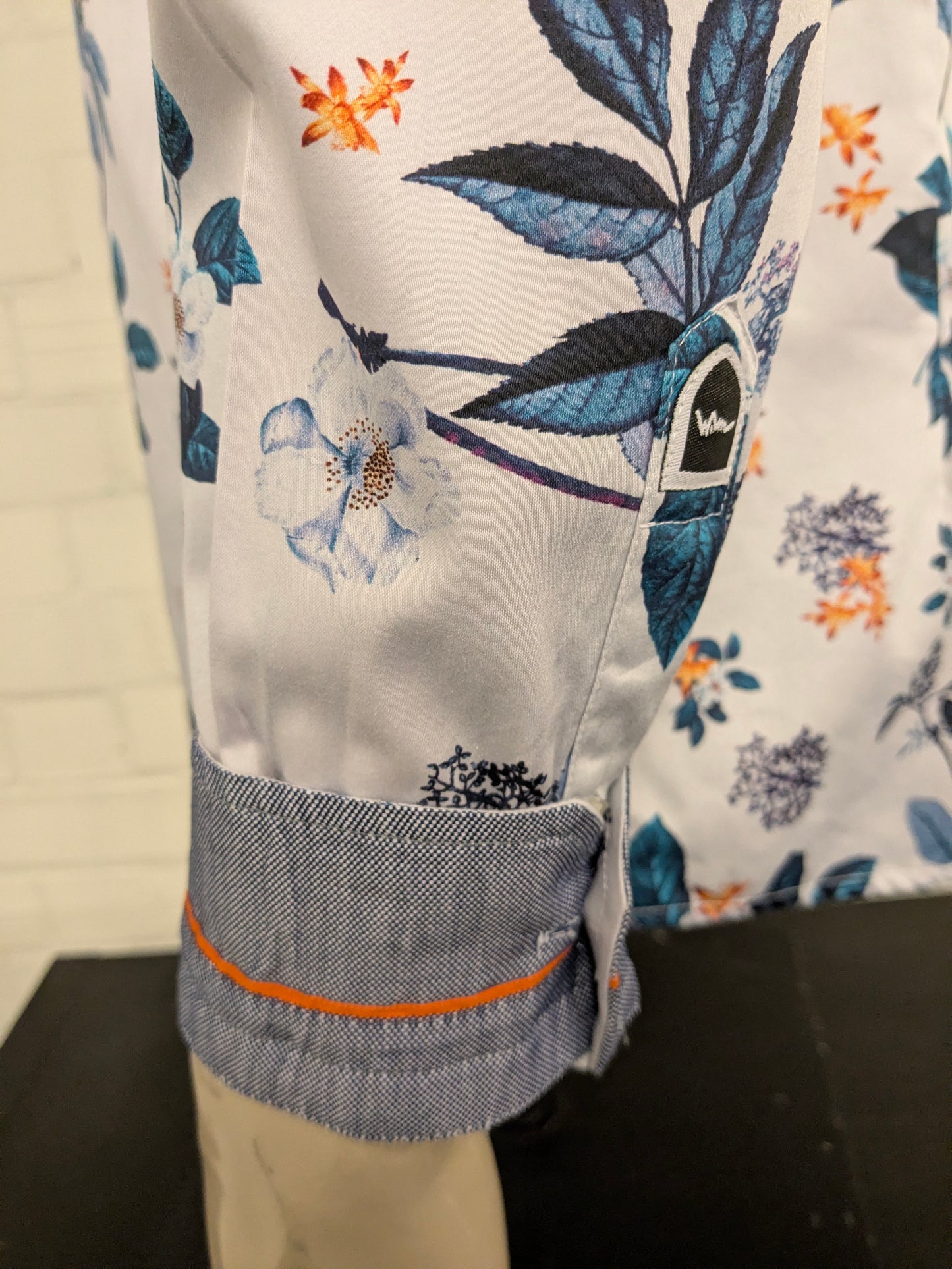 WAM Classic overhemd. Blauw Oranje Witte Bloemen print. Maat XL. tailored fit.
