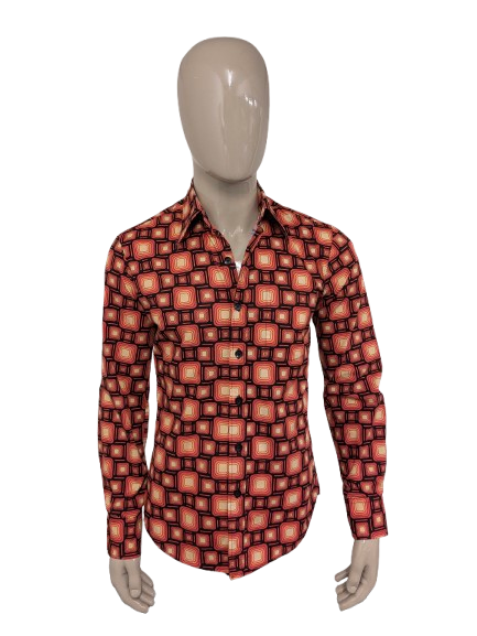 Chenaski overhemd. Oranje Zwarte print. Maat M.