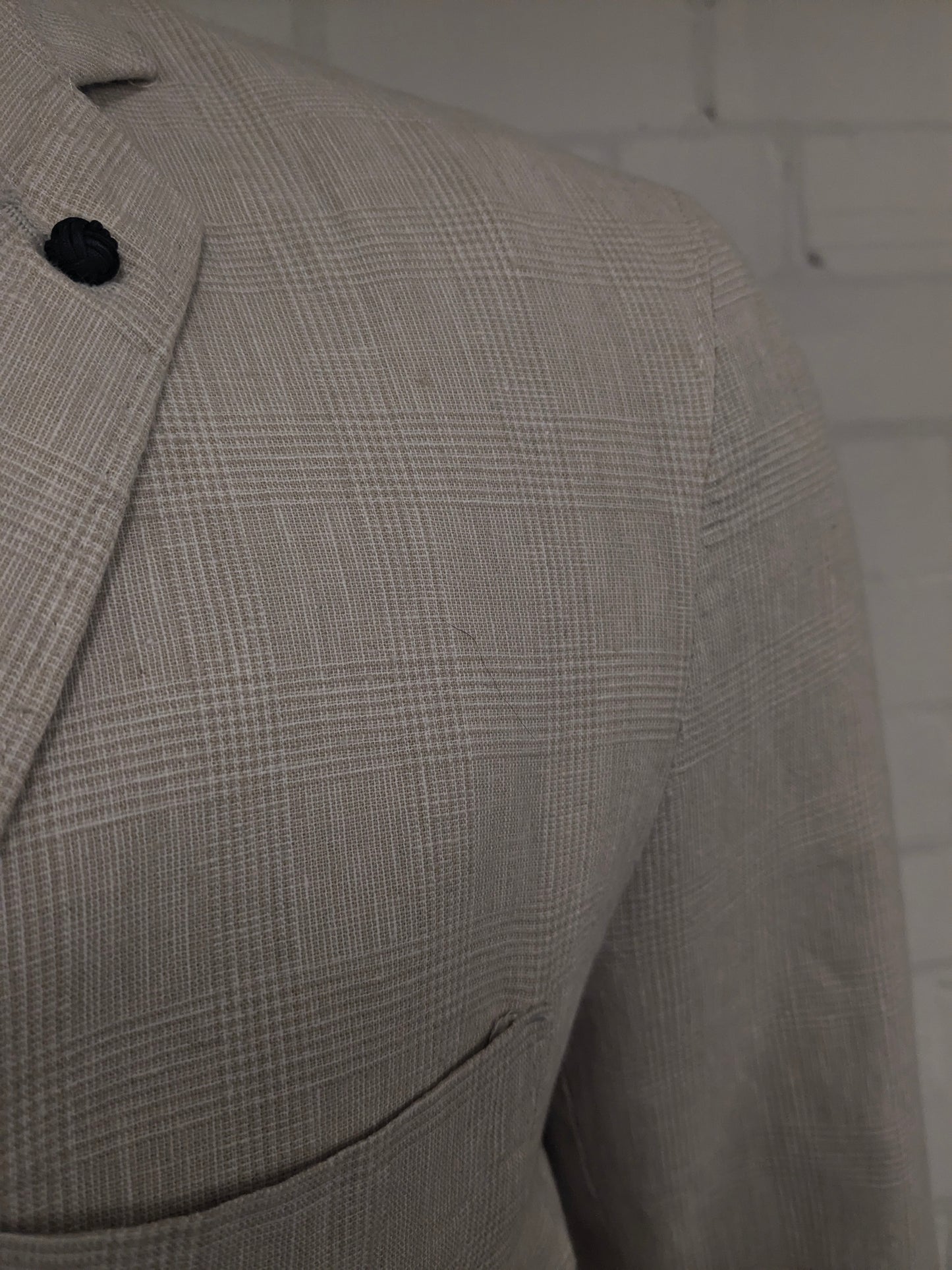 HE by Mango Linen summer jacket. Beige checked. Size M. slim fit.