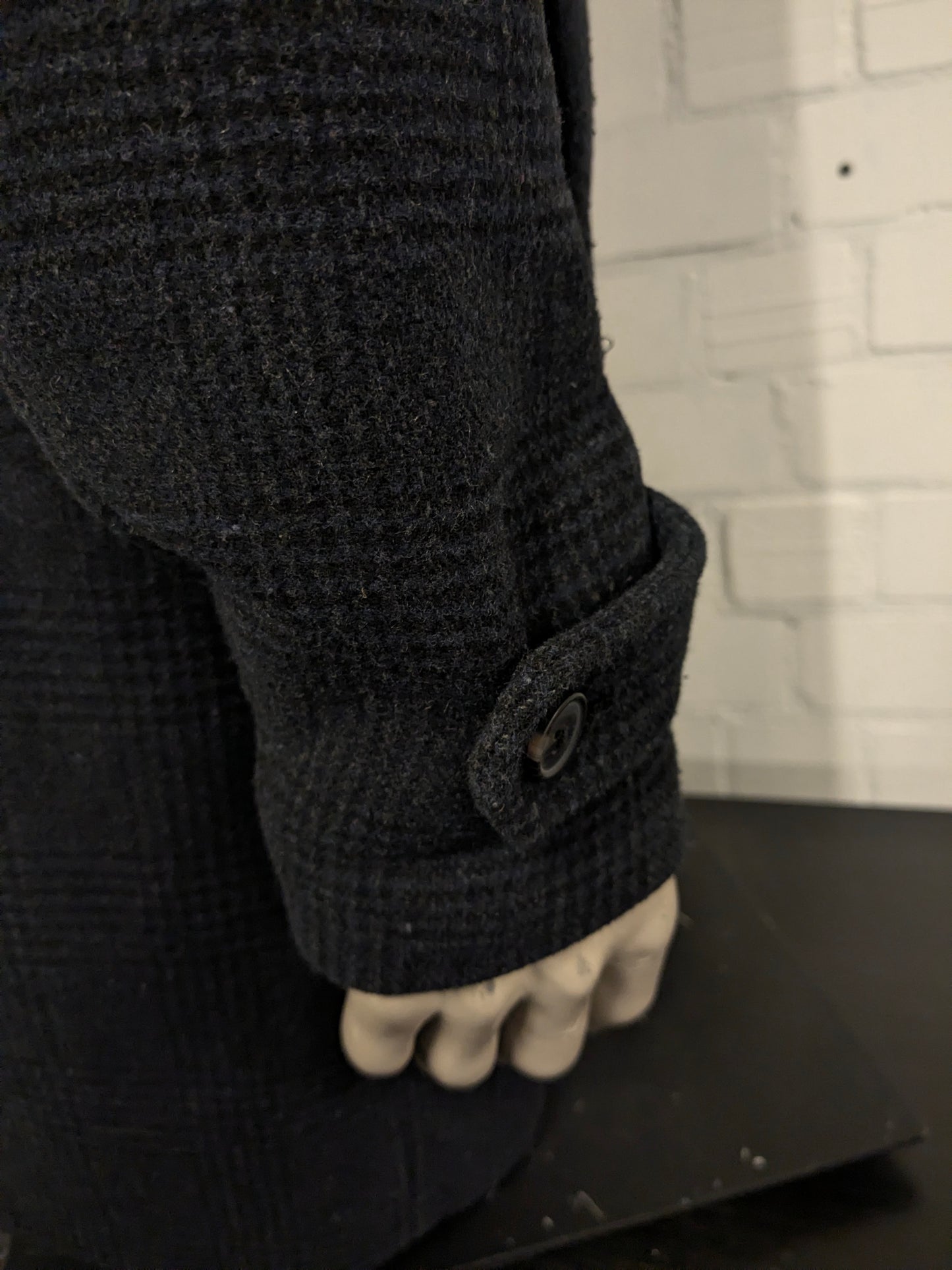 Jacke von Jack&Jones aus Premium-Wolle (recycelt). Grau Schwarz kariert. Größe XL.