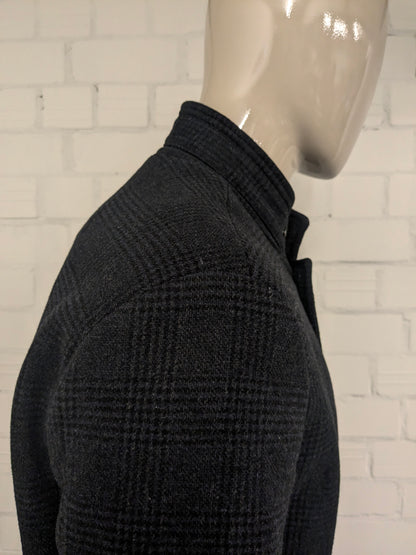 Jacke von Jack&Jones aus Premium-Wolle (recycelt). Grau Schwarz kariert. Größe XL.