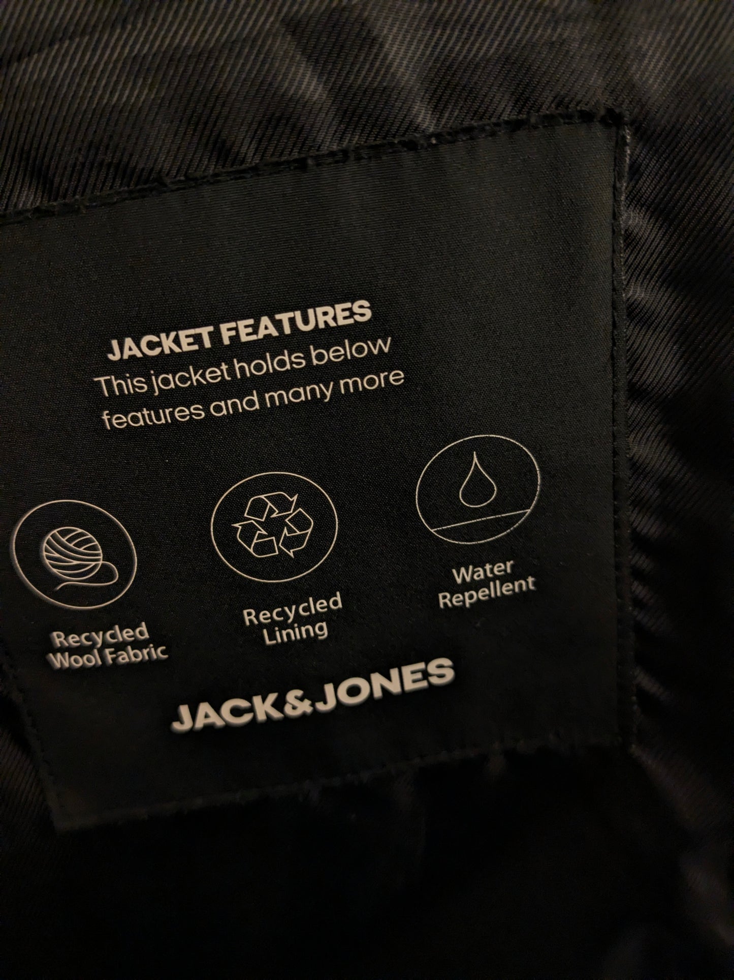 Jacke von Jack&Jones aus Premium-Wolle (recycelt). Grau Schwarz kariert. Größe XL.