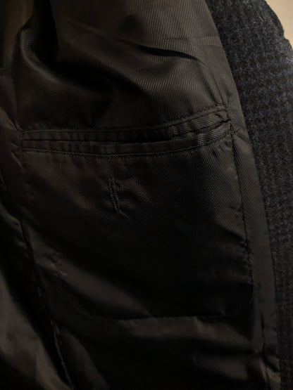 Jacke von Jack&Jones aus Premium-Wolle (recycelt). Grau Schwarz kariert. Größe XL.