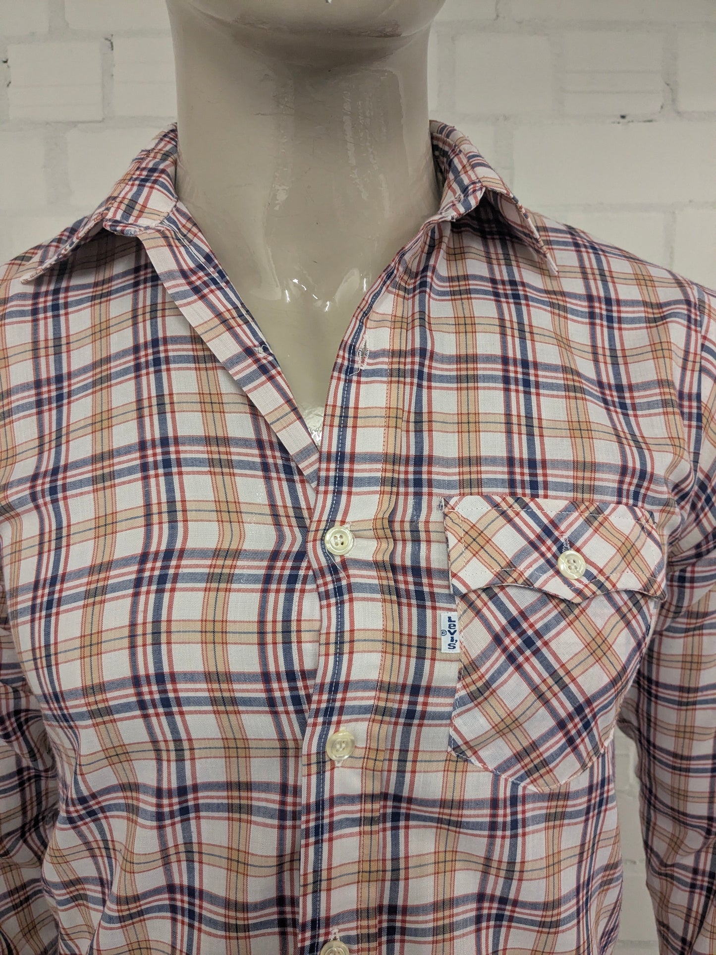 Vintage Levi's 70's overhemd. Beige Rood Blauw geruit. Maat M.