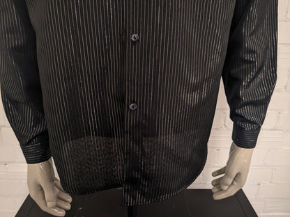 San de la vendimia. Camisa Antonia. Rayas de color negro plateado. Talla XL.