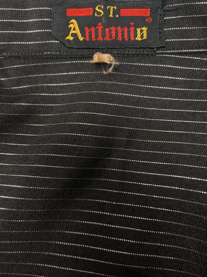 San de la vendimia. Camisa Antonia. Rayas de color negro plateado. Talla XL.