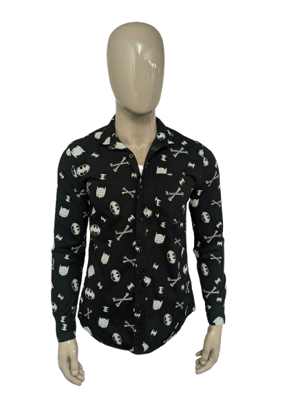 Cropp overhemd. Zwart Witte Batman print. Maat M. sim fit.