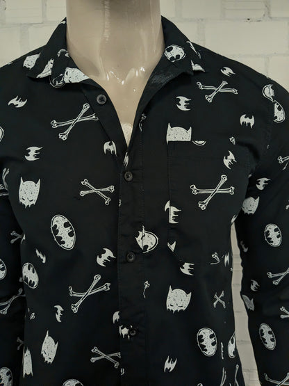 Cropp overhemd. Zwart Witte Batman print. Maat M. sim fit.