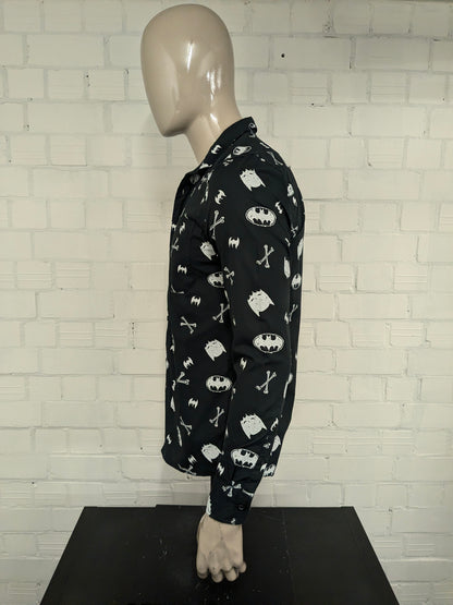 Cropp overhemd. Zwart Witte Batman print. Maat M. sim fit.
