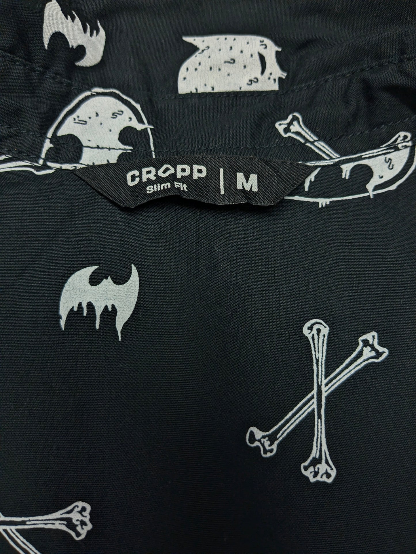 Cropp overhemd. Zwart Witte Batman print. Maat M. sim fit.