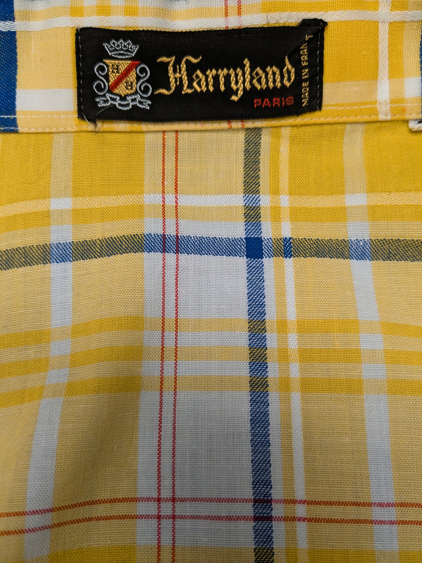 Vintage 70er Harryland-Hemd mit spitzem Kragen. Gelb Blau Rot kariert. Größe M.