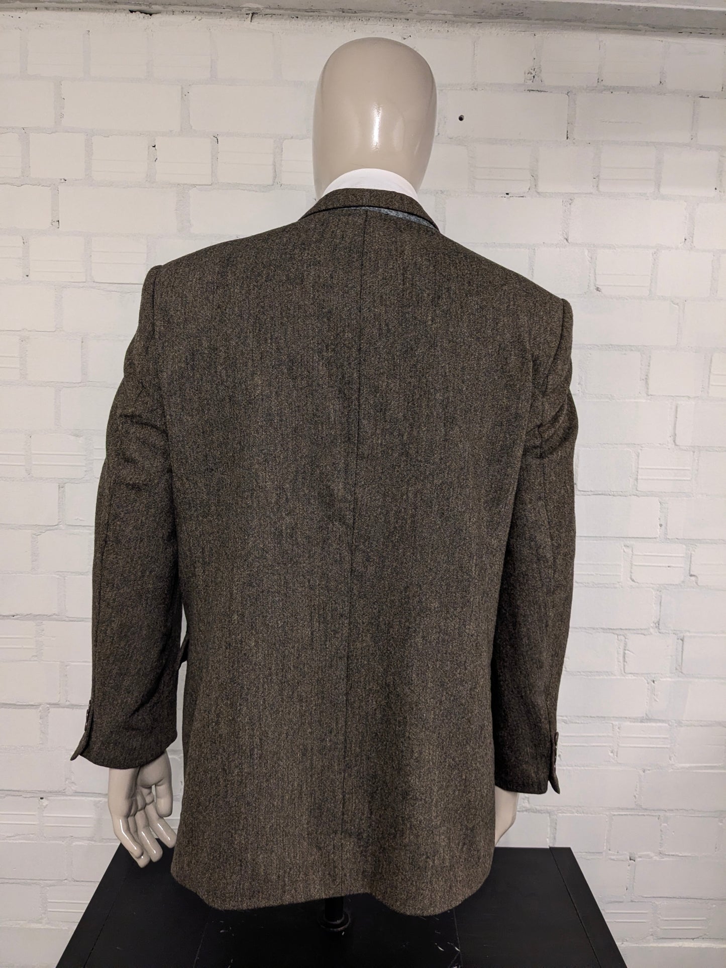 Ferkinghoff Wollen colbert. Bruin gemêleerd. Maat 56 / XL.