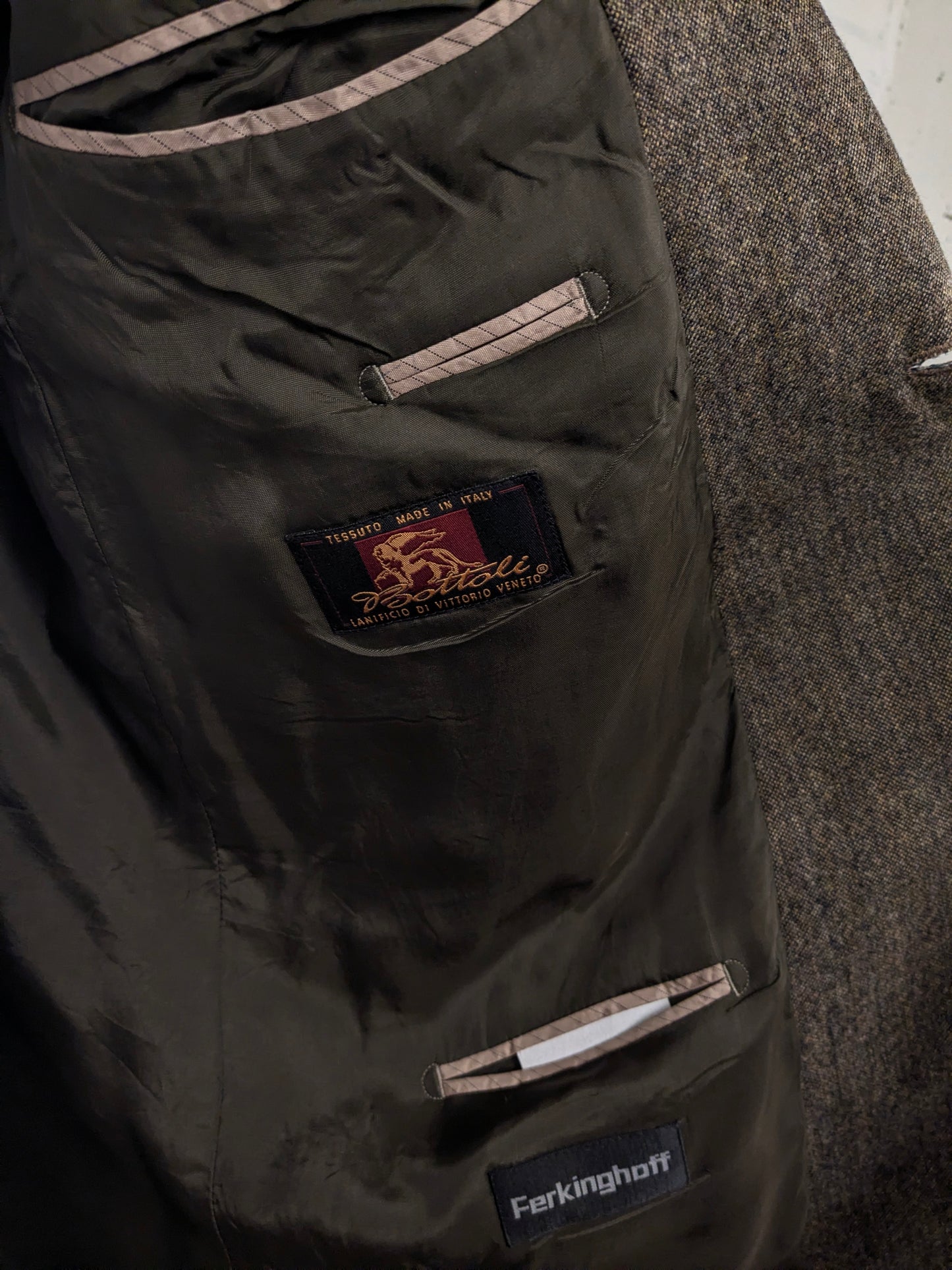 Ferkinghoff Wollen colbert. Bruin gemêleerd. Maat 56 / XL.