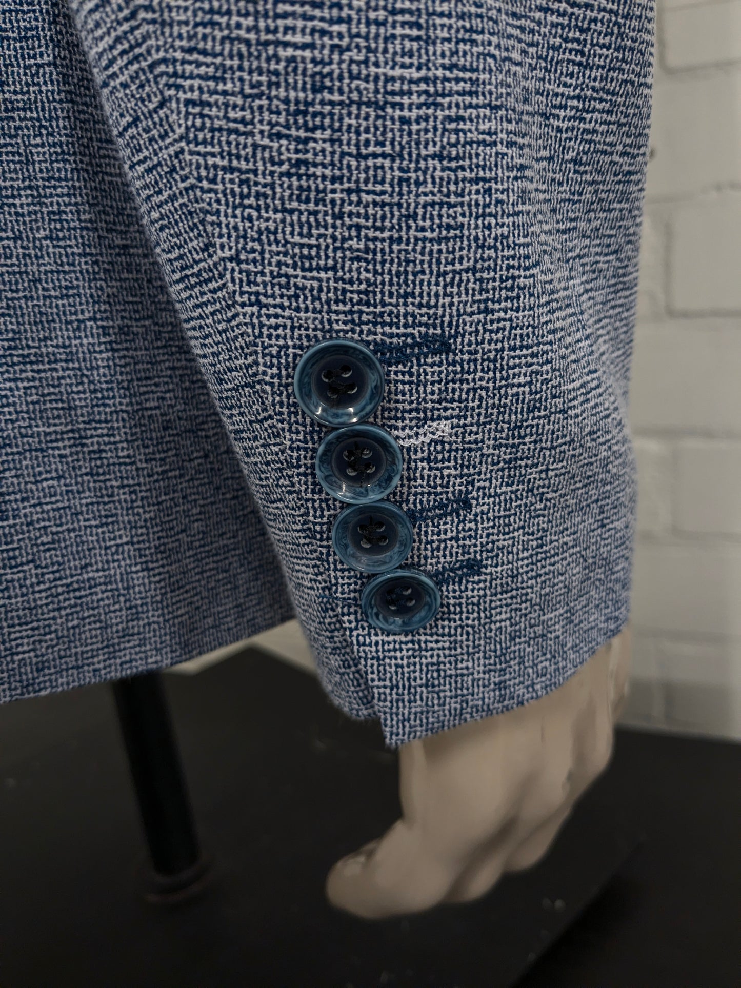 Gabbiano colbert. Blauw Wit gemêleerd. Maat 52 / L.