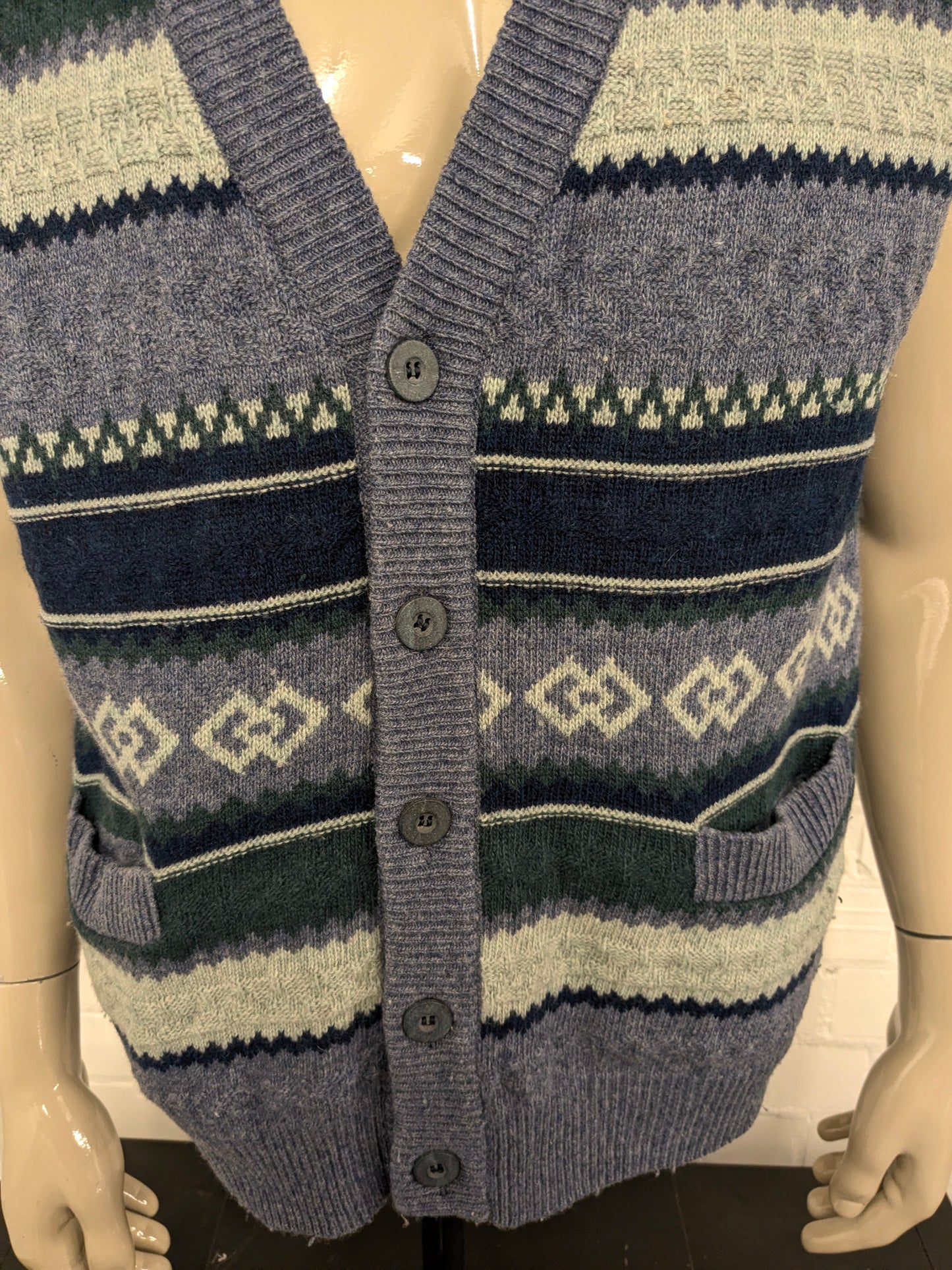 Vintage Glenfield Woolen Spencer / Weste. Grün-blaues Motiv. Größe L. 80 % Wolle.