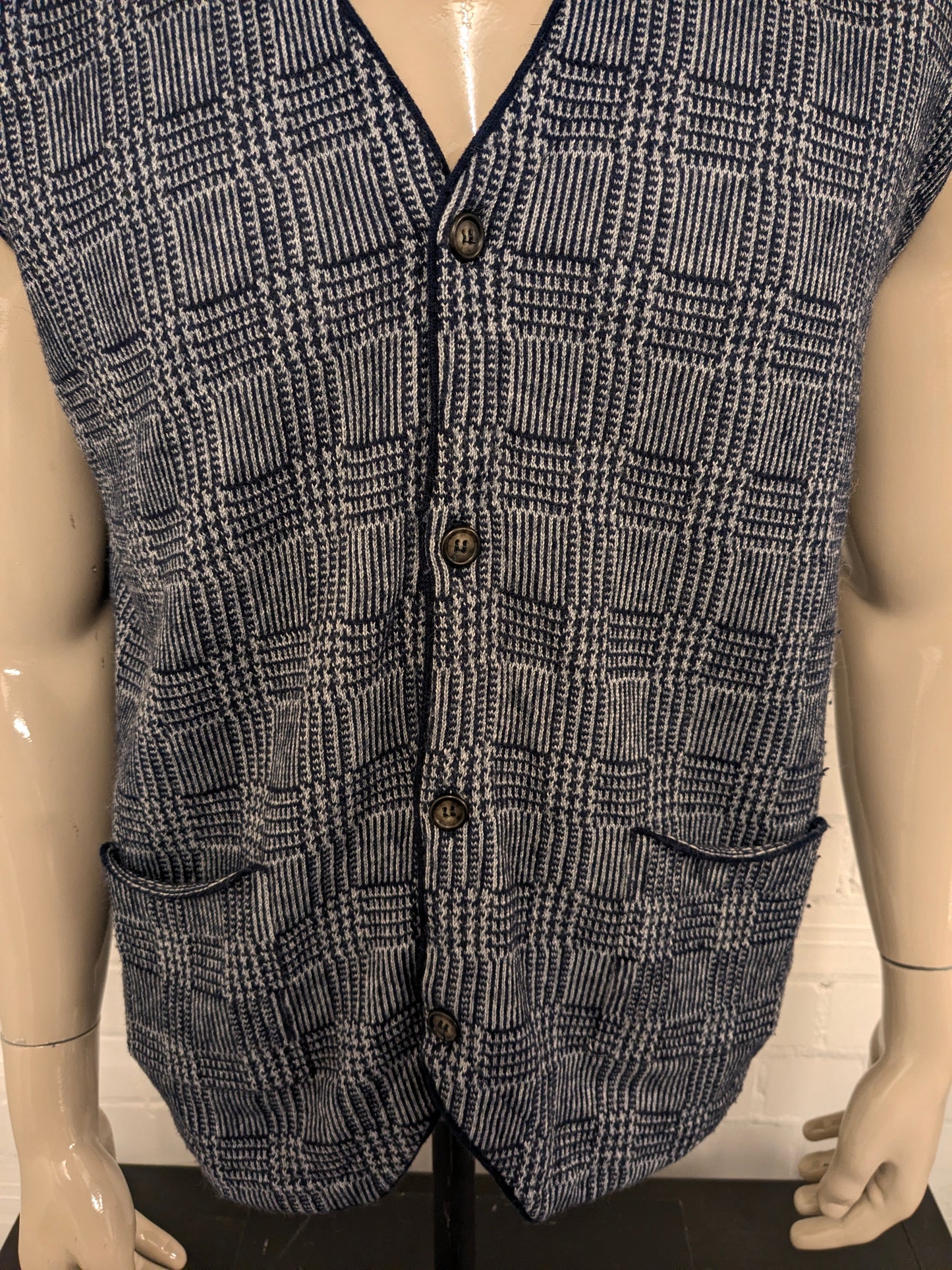 Gio Ferrari Lamswollen gilet. Blauw Grijs geruit. Maat L. 80% Lamswol.