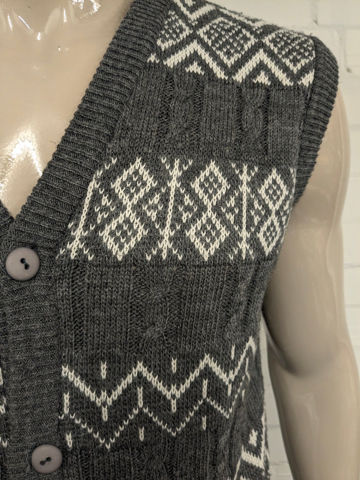 Vintage C&A spencer / gilet. Grijs Wit motief. Maat L.