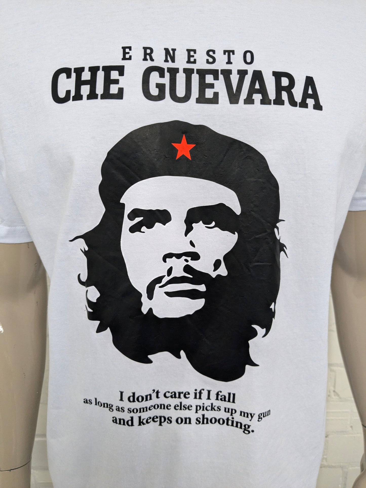 Maglia di Che Guevara. Bianco con stampa. Taglia 2XL/XXL.