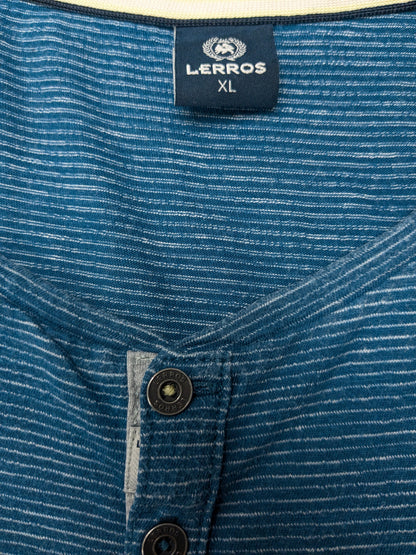 Lerros-Hemd mit Knöpfen. Weiß-blau gestreift. Größe XL.