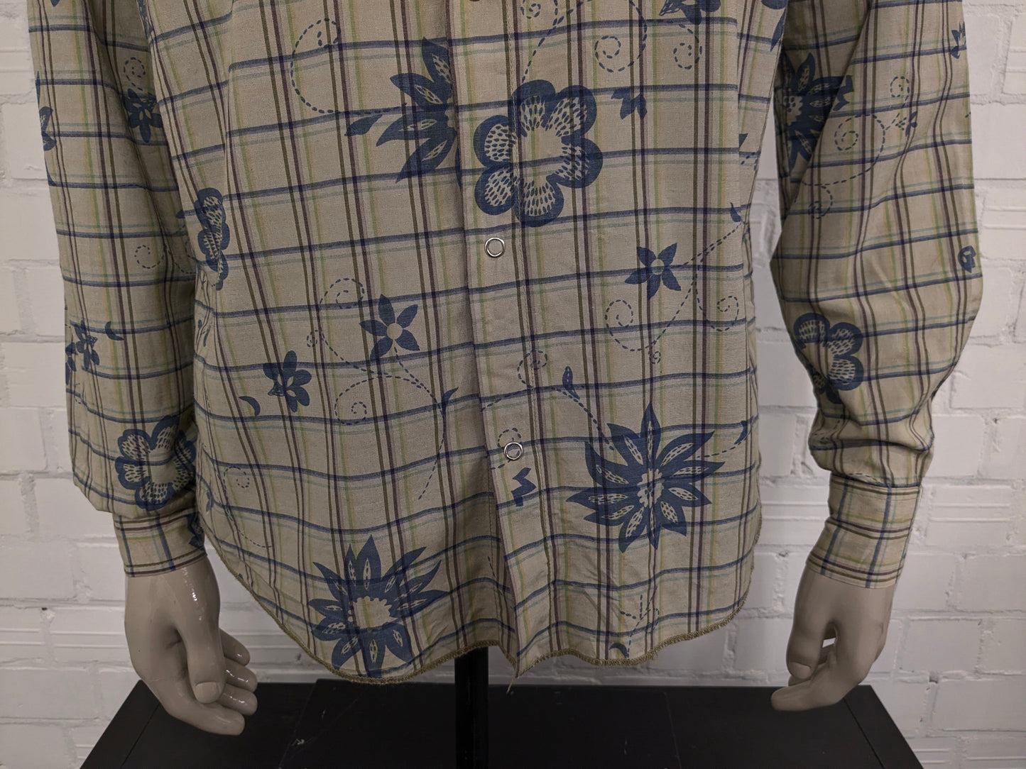 Quickmatch vintage overhemd met drukknopen en puntkraag. Groen Blauw Geel Paarse print. Maat XL.