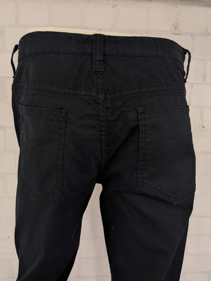 Mexx broek. Zwart gekleurd. Maat W32 - L30. (ingekort L34). easy relaxed tapered leg.