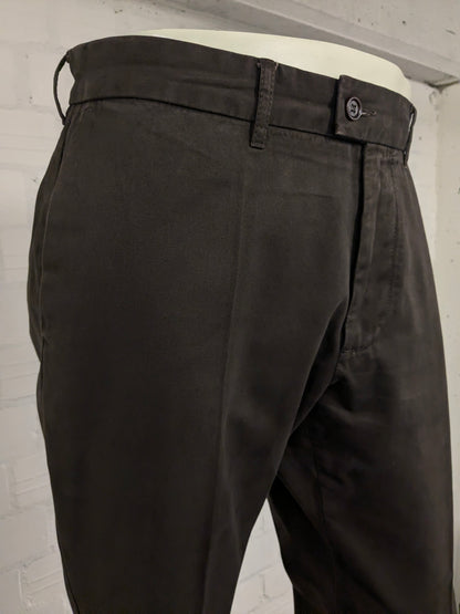 Pantalon / pantalon chino Brax. De couleur marron foncé. Taille 52/L.