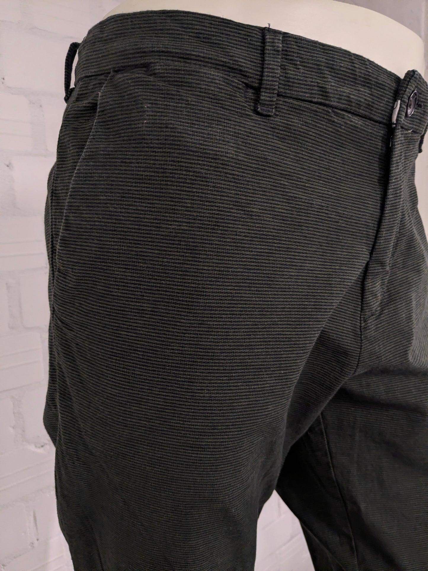 WE Pantalones / pantalones de moda. Verde Negro rayado. Tamaño W34 - L34. estirar.